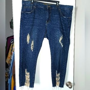 VIP JEANS Cropped Distressed Denim